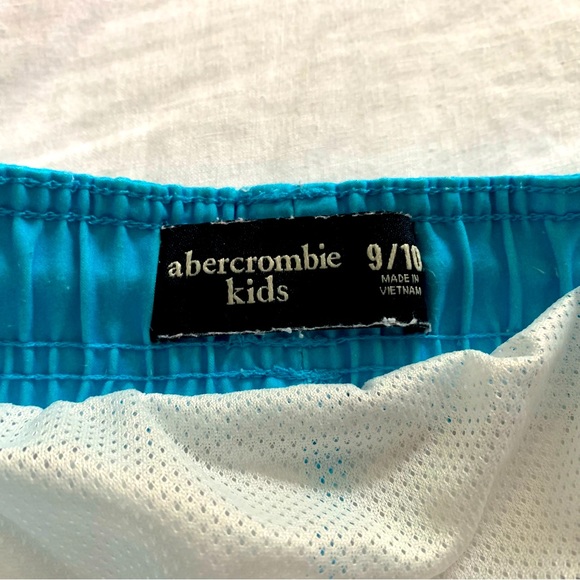 Abercrombie Kids Boys Tropical Gradient Swim Trunks - Picture 3 of 4